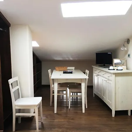 Auriga Apartamento *